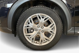 musta Mitsubishi Eclipse Cross 2020 kuva 11.