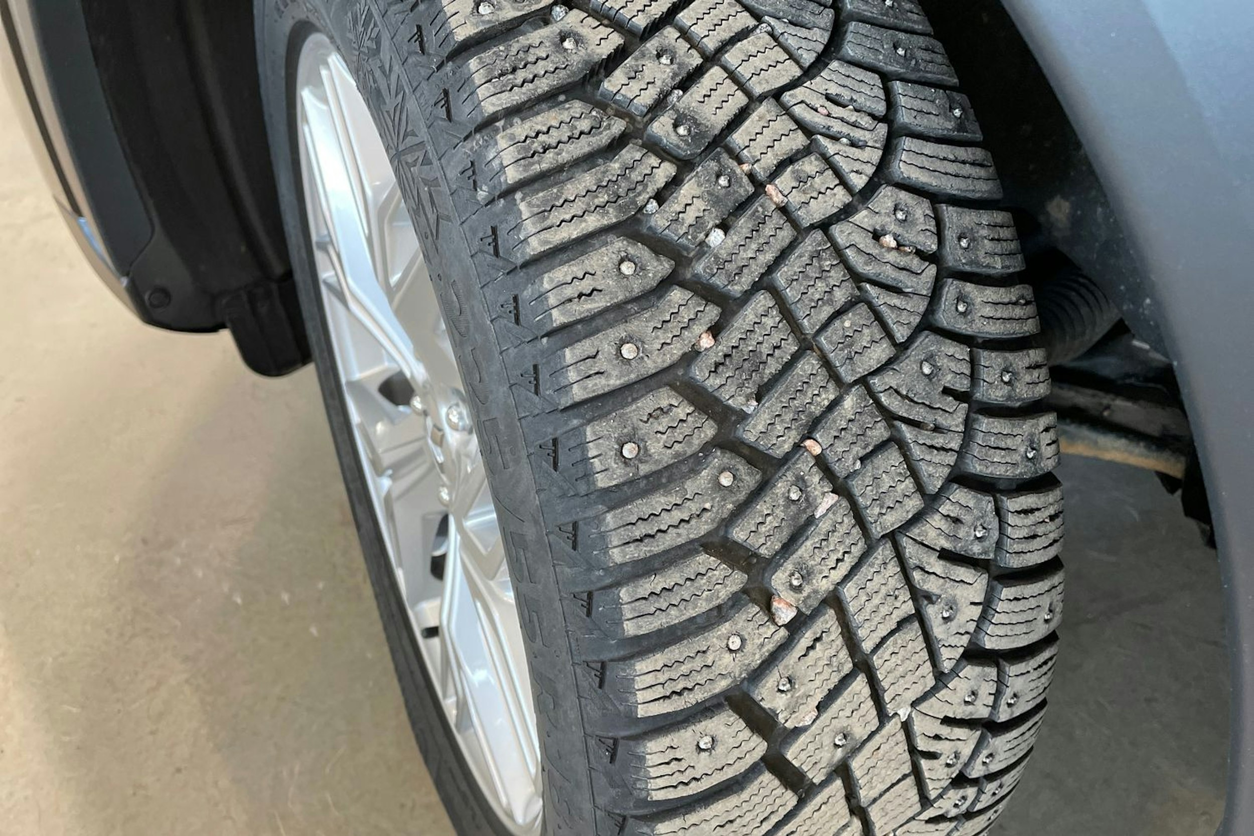 musta Mitsubishi Eclipse Cross 2020 kuva 13.