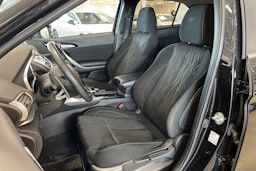 musta Mitsubishi Eclipse Cross 2020 kuva 14.