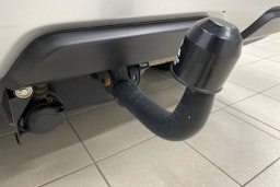 punainen Mitsubishi Eclipse Cross 2021 kuva 22.