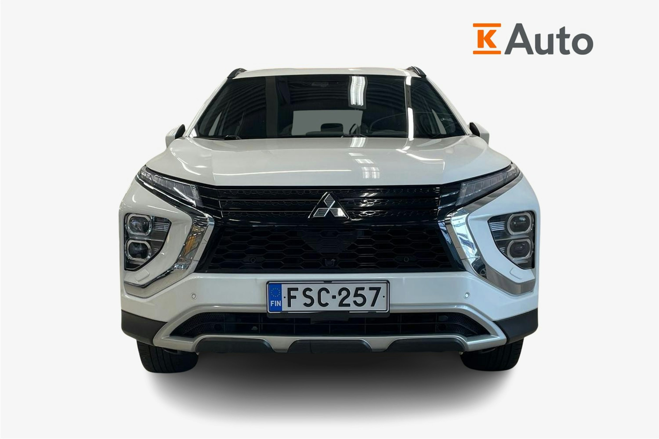 valkoinen Mitsubishi Eclipse Cross 2021 kuva 5.