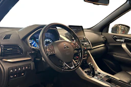 musta Mitsubishi Eclipse Cross 2021 kuva 3.
