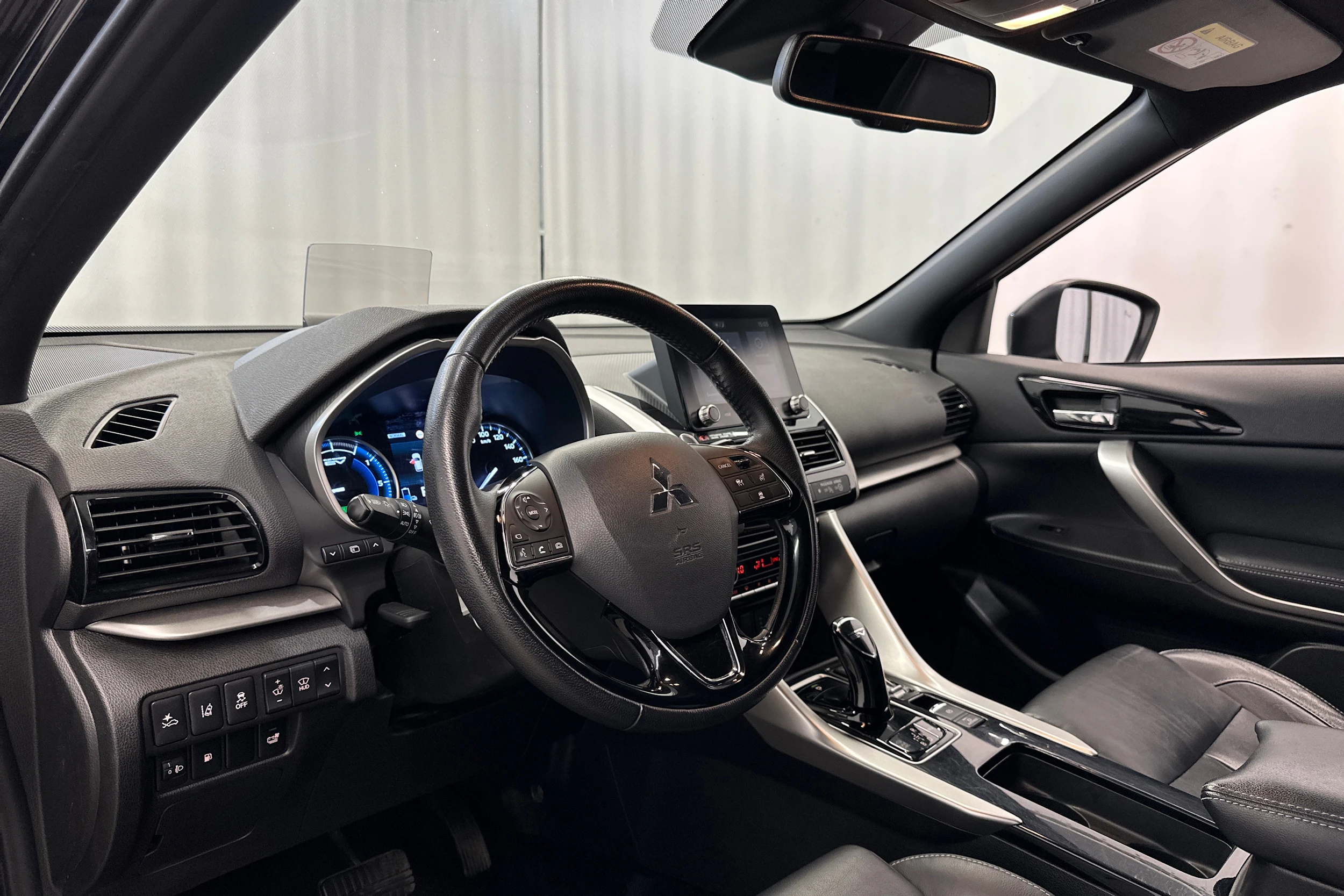musta Mitsubishi Eclipse Cross 2021 kuva 10.