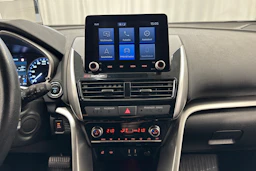 musta Mitsubishi Eclipse Cross 2021 kuva 18.