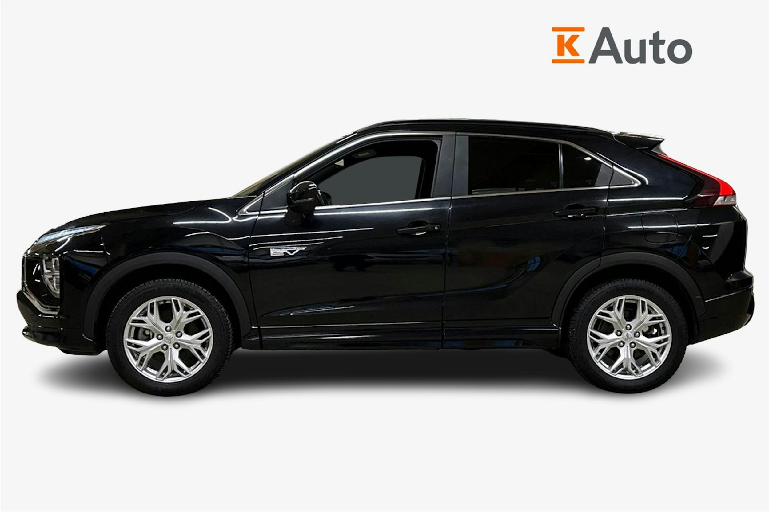 musta Mitsubishi Eclipse Cross 2021 kuva 6.