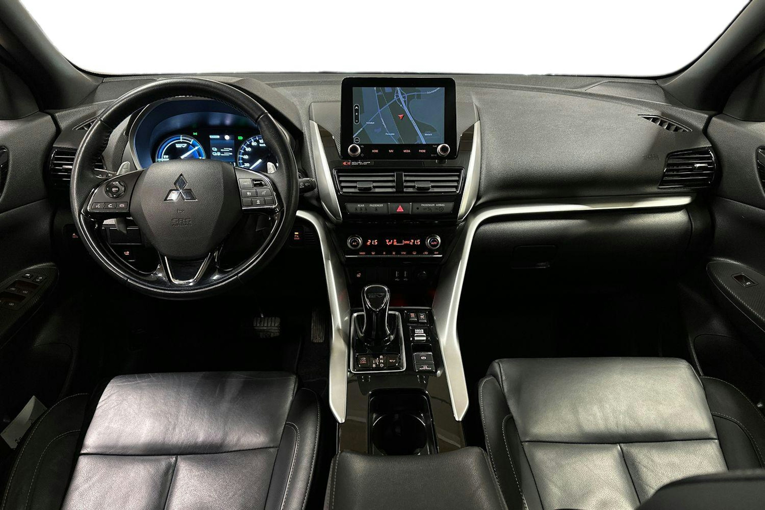 musta Mitsubishi Eclipse Cross 2021 kuva 9.