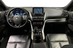 musta Mitsubishi Eclipse Cross 2021 kuva 9.