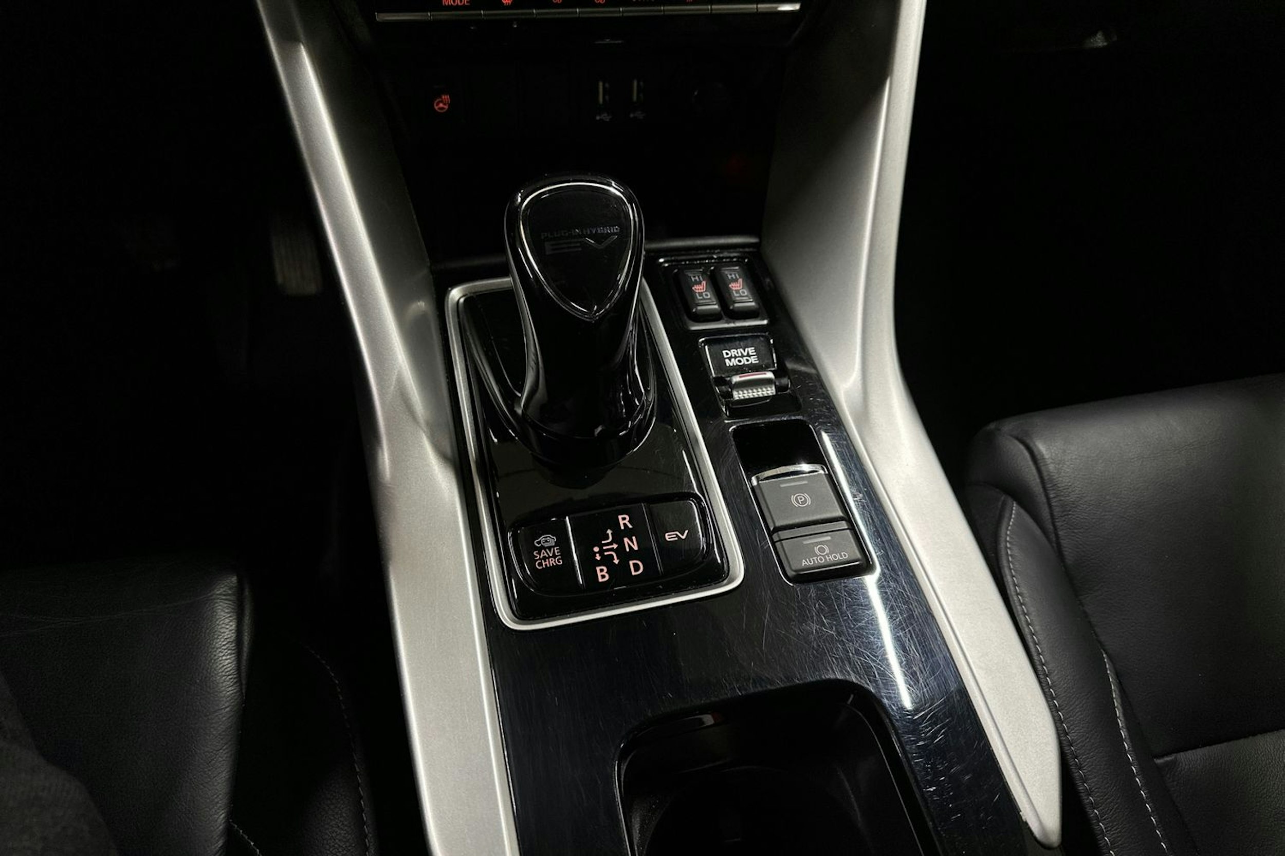 musta Mitsubishi Eclipse Cross 2021 kuva 23.