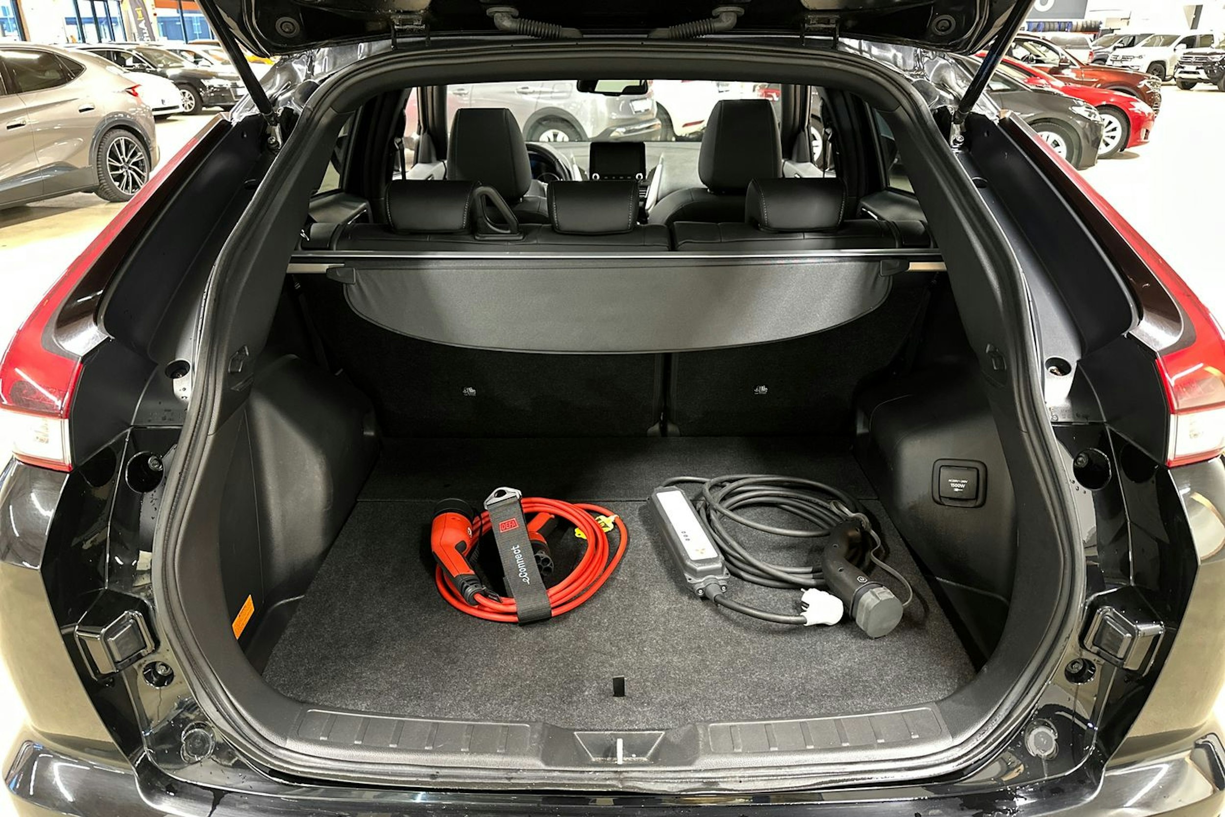 musta Mitsubishi Eclipse Cross 2021 kuva 29.