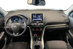 harmaa Mitsubishi Eclipse Cross 2022 kuva 9.