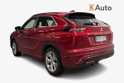 punainen Mitsubishi Eclipse Cross 2022 kuva 2.