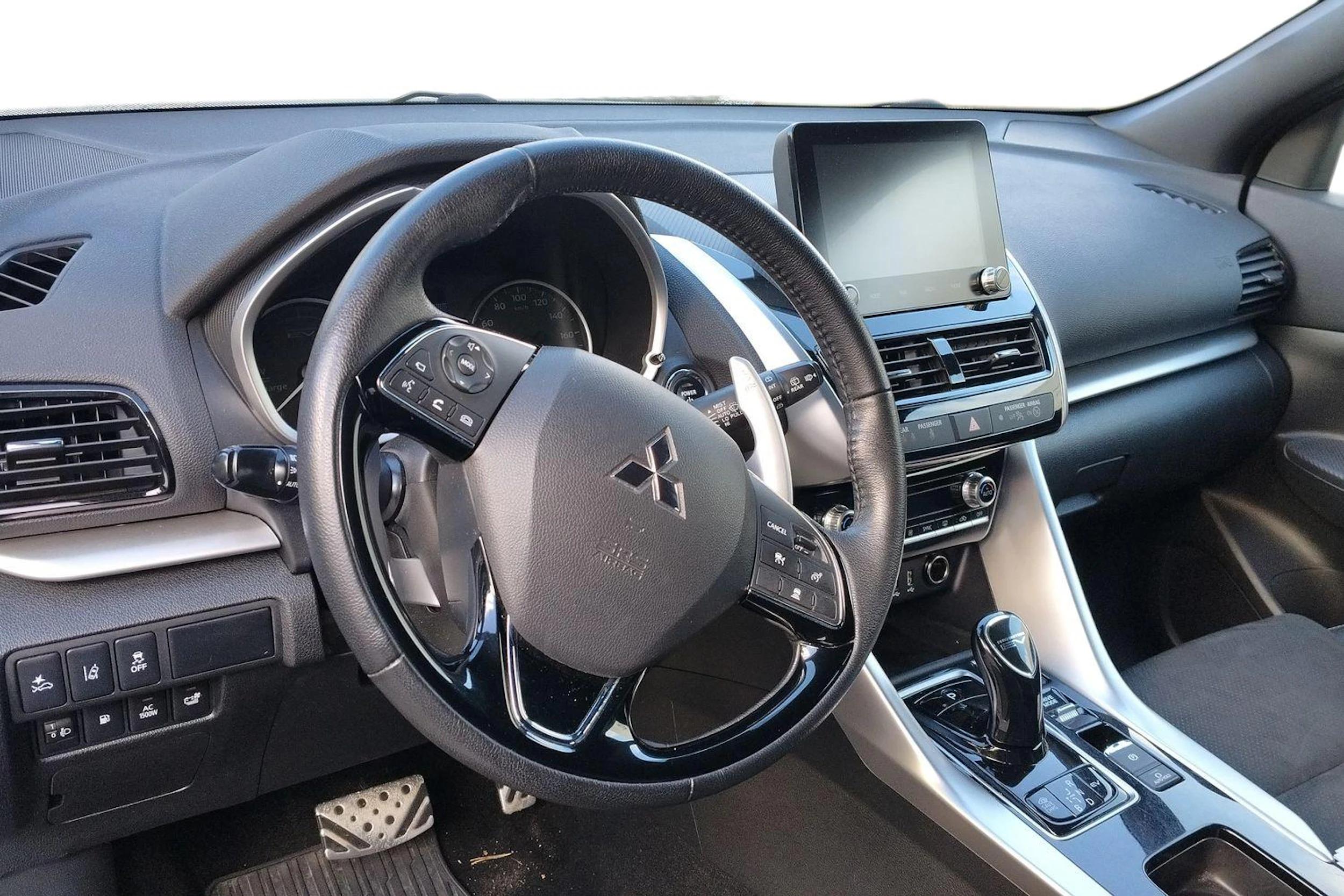 Hopea Mitsubishi Eclipse Cross 2022 kuva 3.