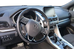 Hopea Mitsubishi Eclipse Cross 2022 kuva 3.