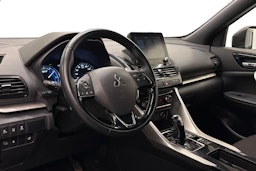 musta Mitsubishi Eclipse Cross 2021 kuva 7.