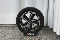 musta Mitsubishi Eclipse Cross 2021 kuva 13.