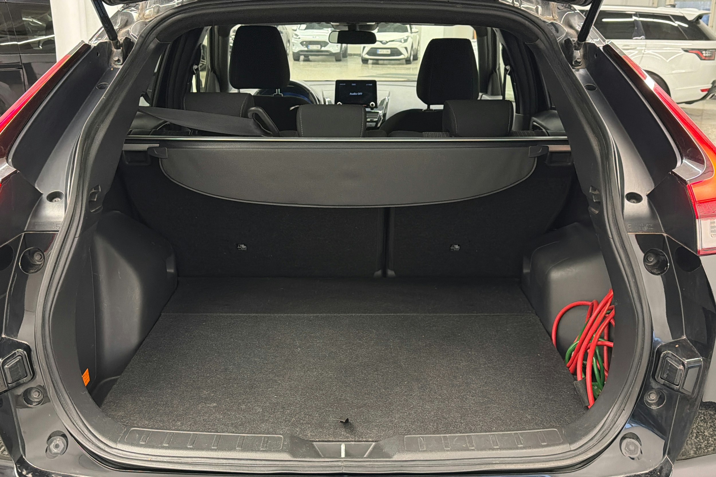 musta Mitsubishi Eclipse Cross 2021 kuva 14.