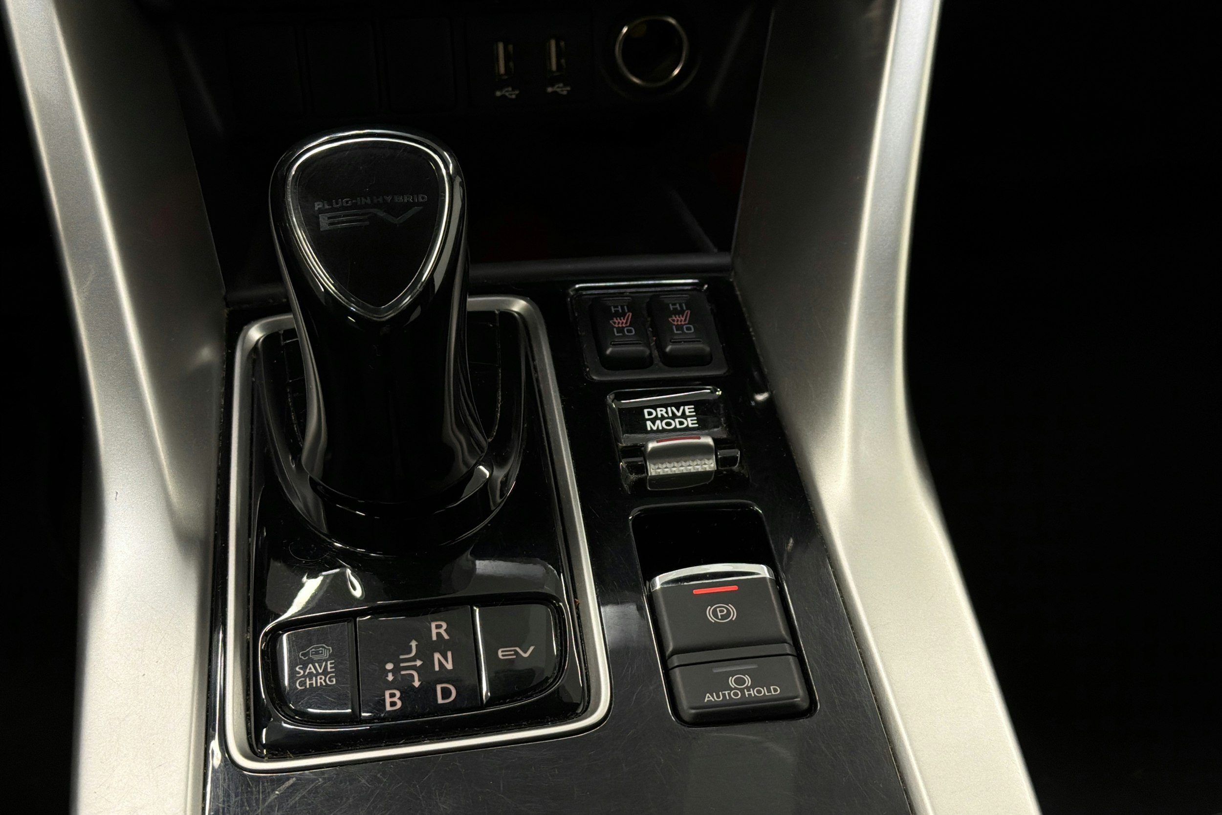 musta Mitsubishi Eclipse Cross 2021 kuva 18.