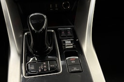 musta Mitsubishi Eclipse Cross 2021 kuva 18.