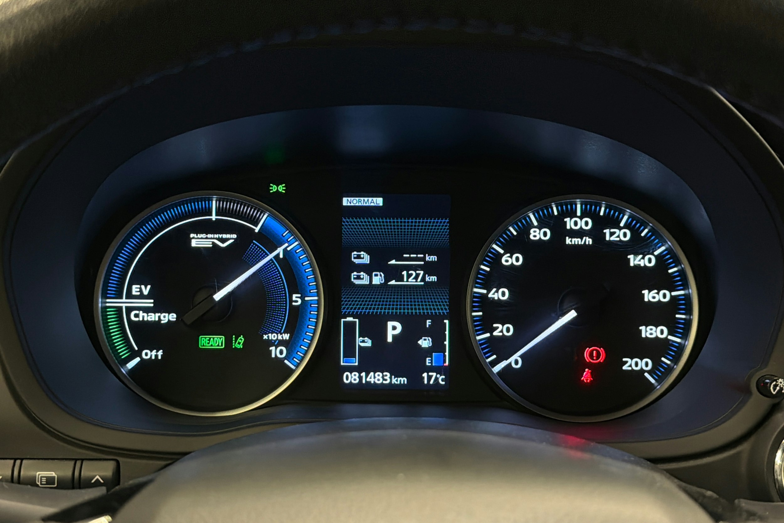 musta Mitsubishi Eclipse Cross 2021 kuva 19.