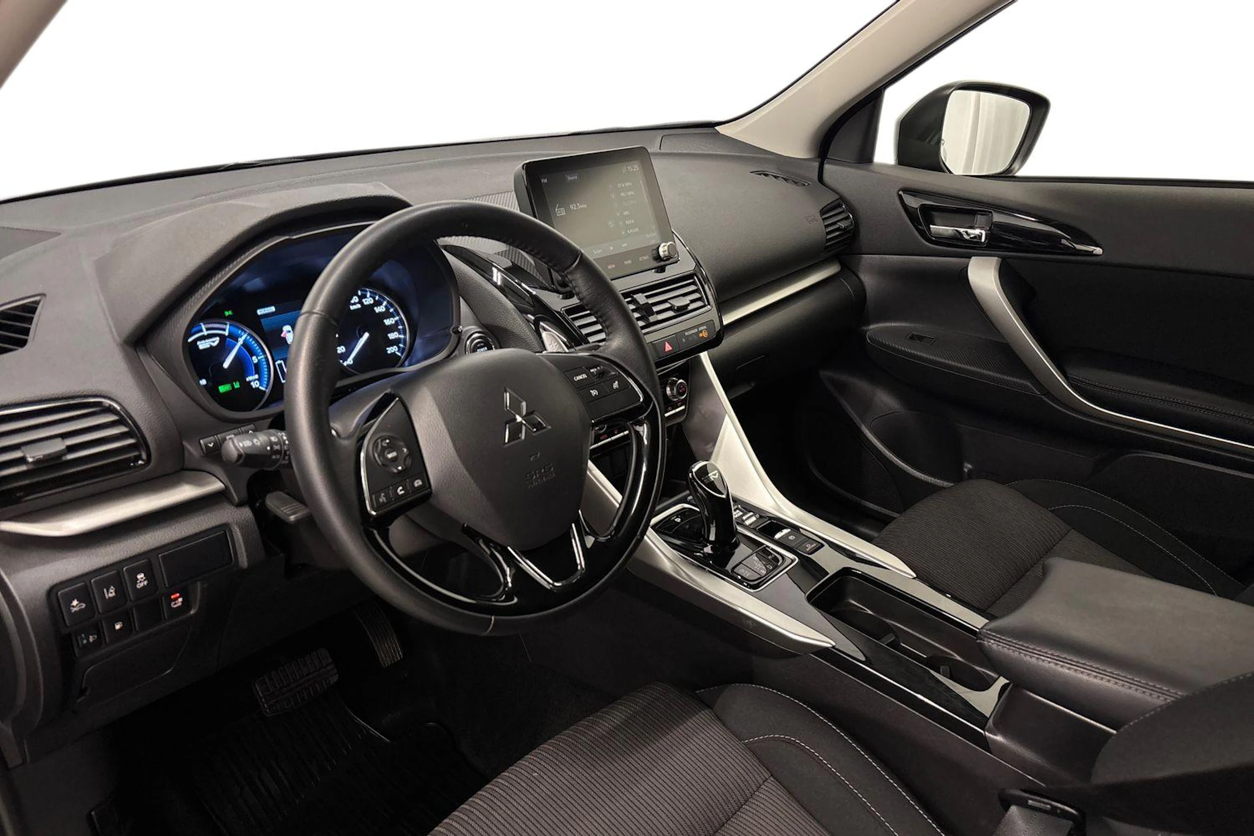 musta Mitsubishi Eclipse Cross 2023 kuva 6.