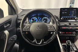 musta Mitsubishi Eclipse Cross 2023 kuva 11.