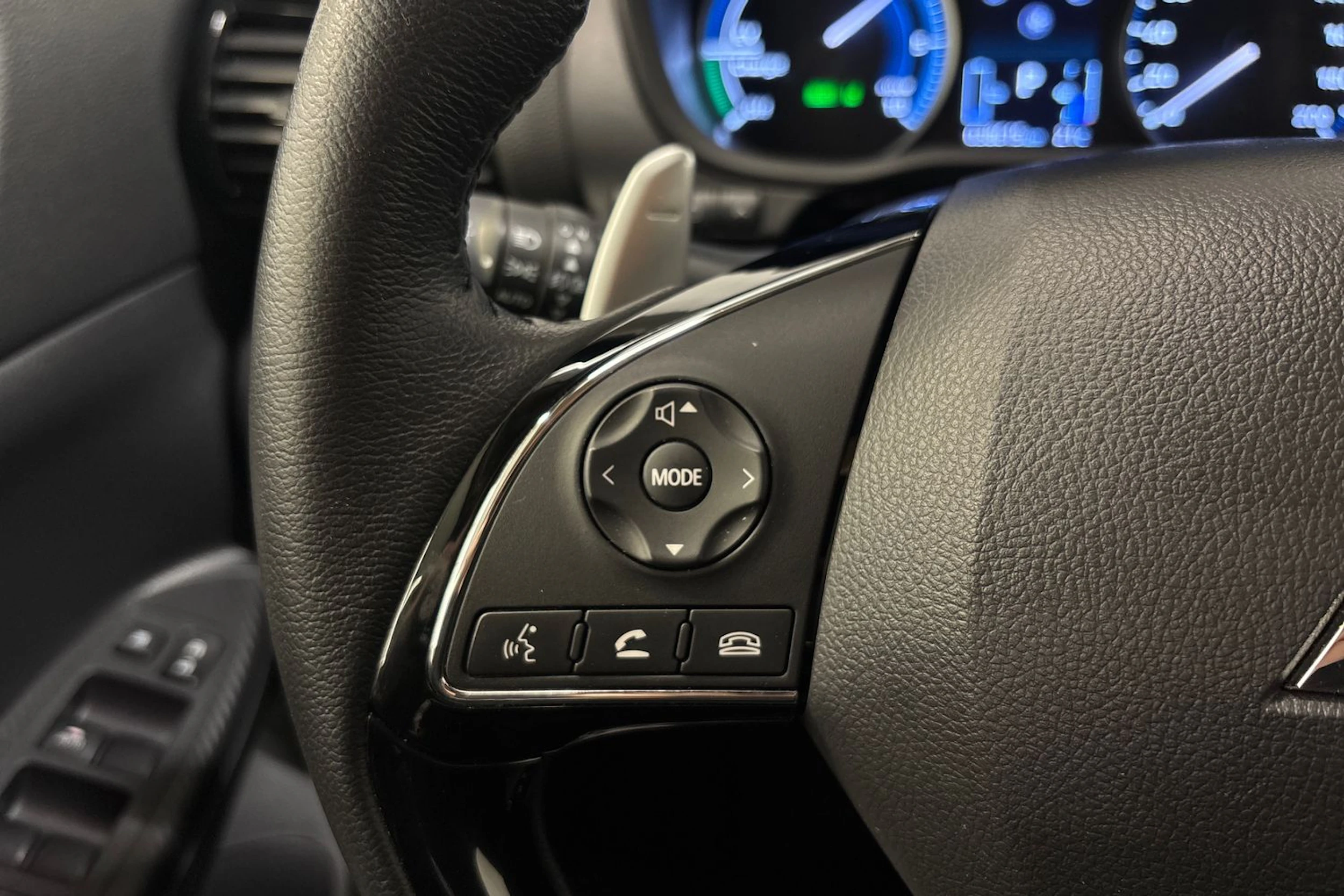 musta Mitsubishi Eclipse Cross 2023 kuva 13.