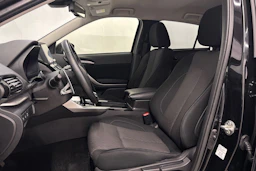 musta Mitsubishi Eclipse Cross 2023 kuva 21.