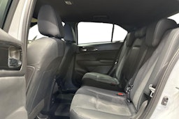 valkoinen Mitsubishi Eclipse Cross 2023 kuva 10.