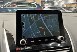 valkoinen Mitsubishi Eclipse Cross 2023 kuva 20.