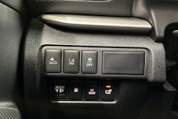 valkoinen Mitsubishi Eclipse Cross 2023 kuva 29.
