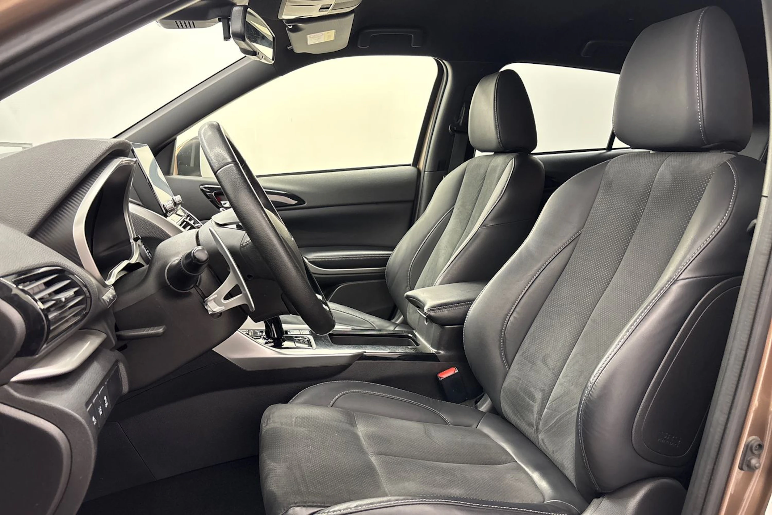 met. ruskea (beige) Mitsubishi Eclipse Cross 2024 kuva 11.