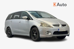 harmaa Mitsubishi Grandis 2004 kuva 1.