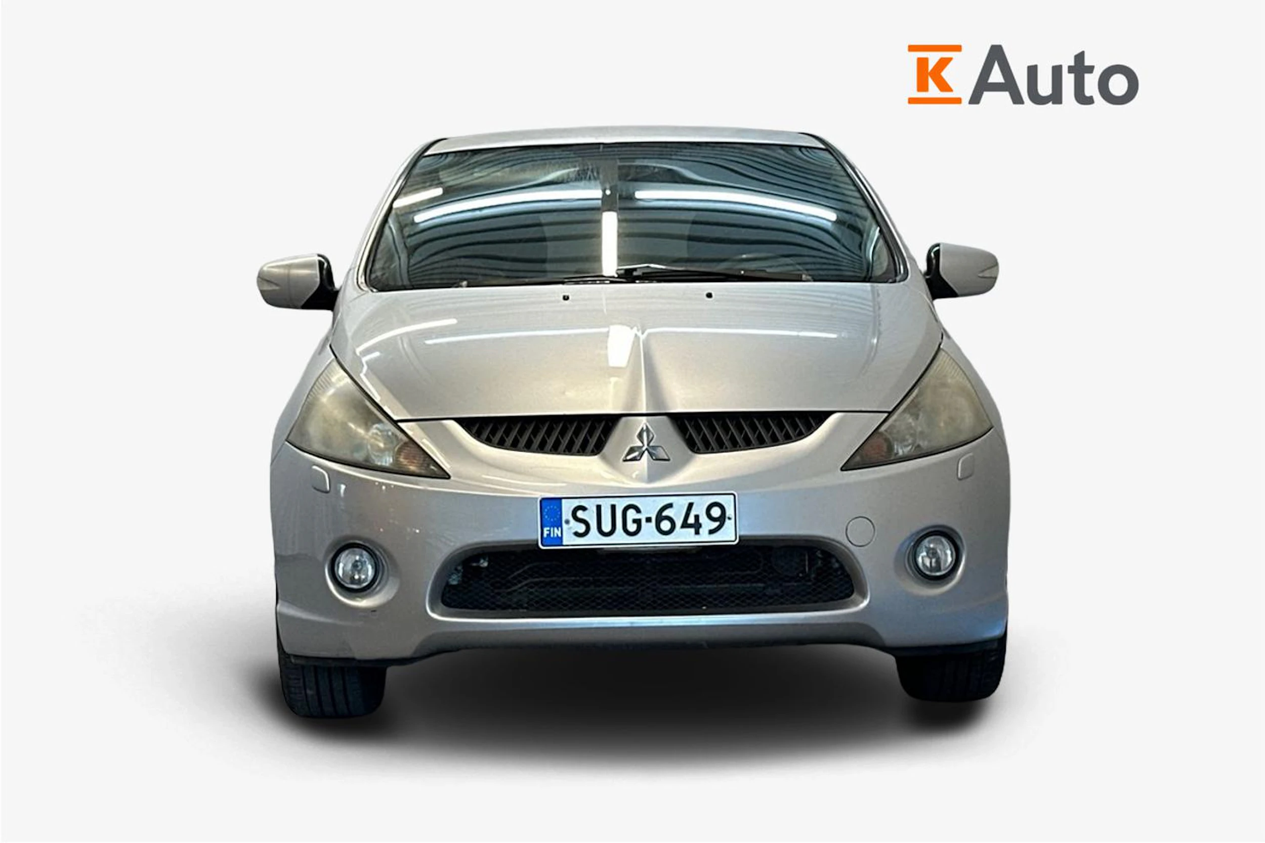 harmaa Mitsubishi Grandis 2004 kuva 4.