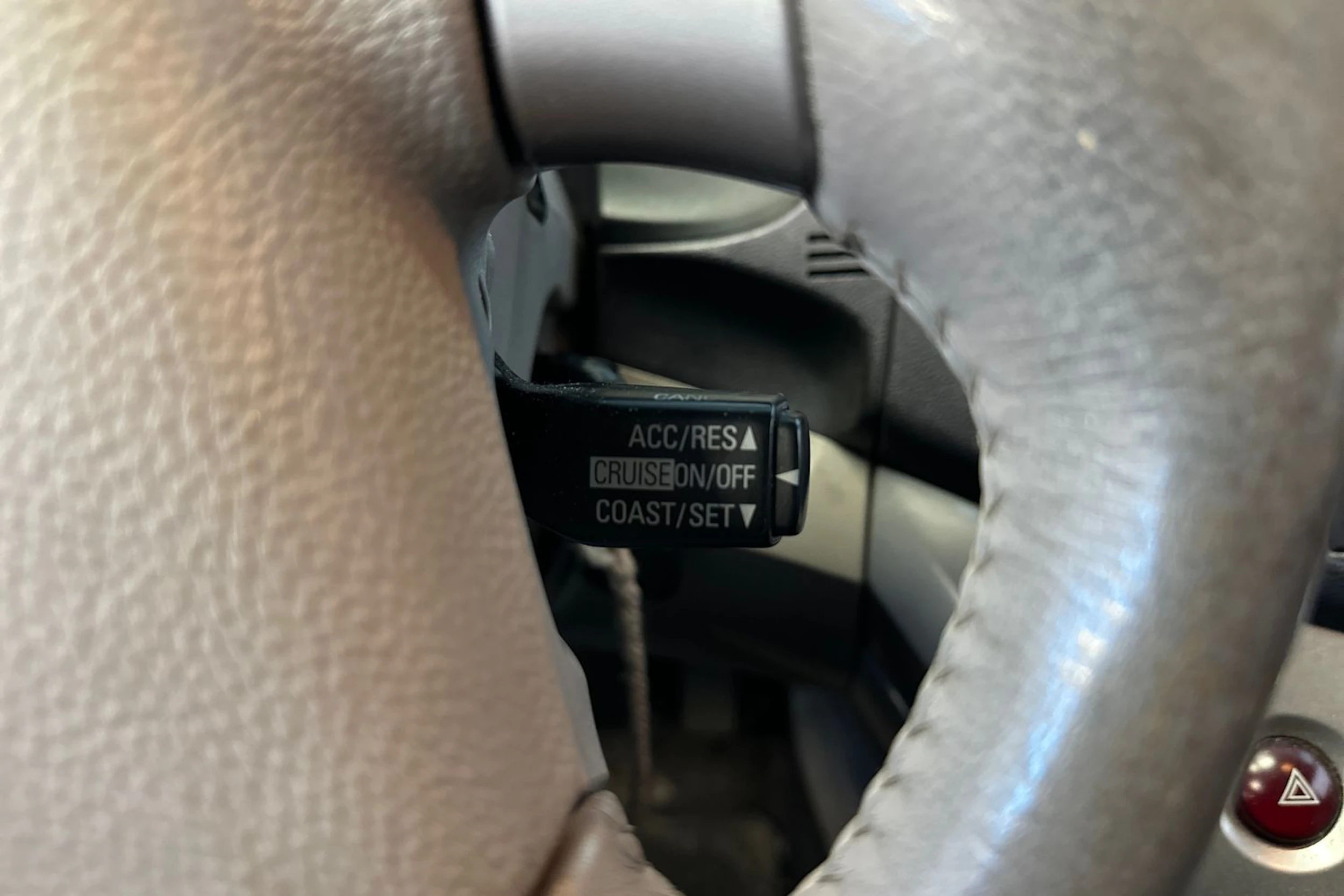 harmaa Mitsubishi Grandis 2004 kuva 16.