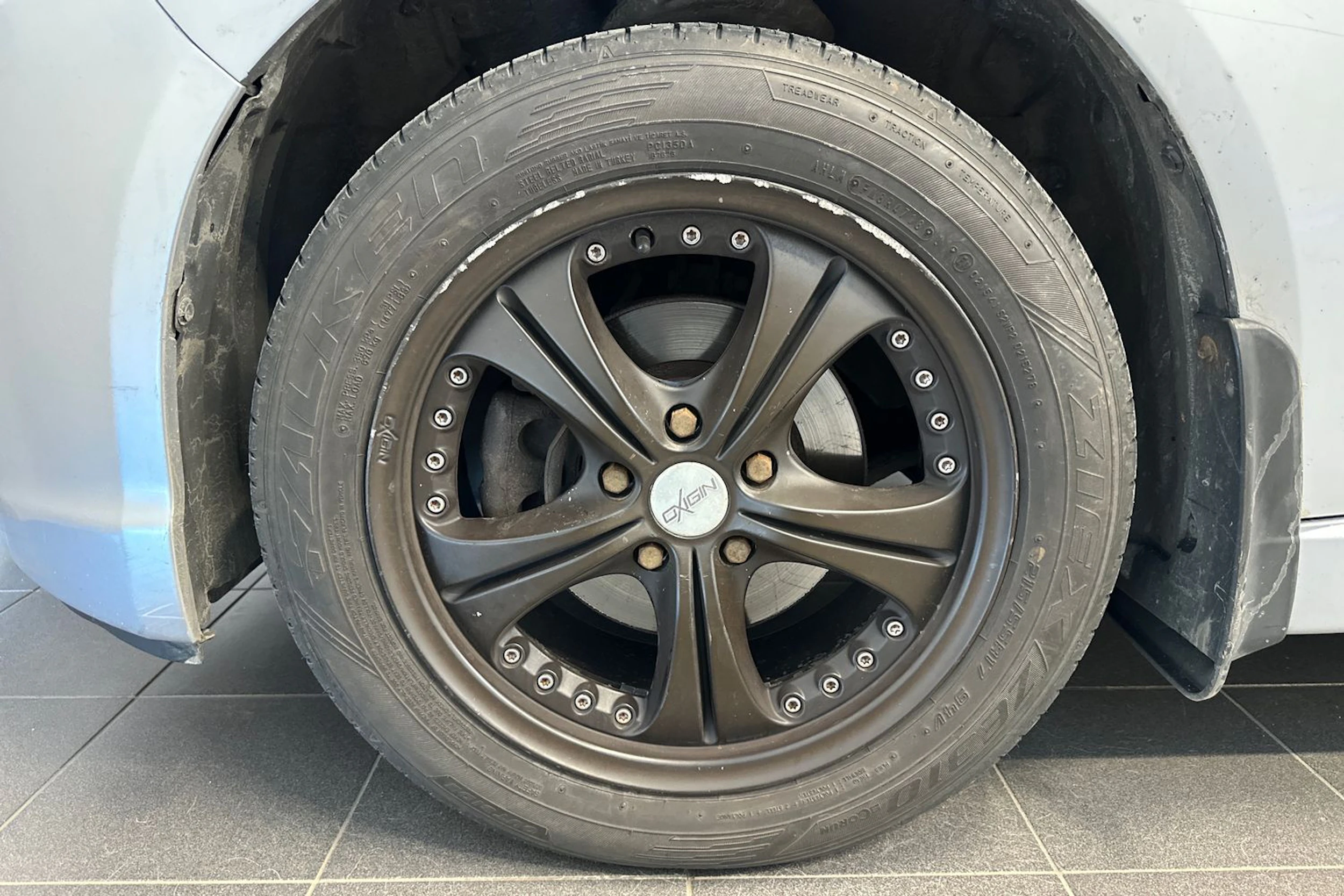 harmaa Mitsubishi Grandis 2004 kuva 21.