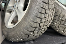 harmaa Mitsubishi Grandis 2004 kuva 23.