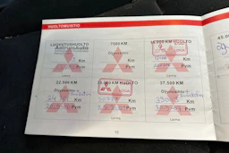 harmaa Mitsubishi Grandis 2004 kuva 24.