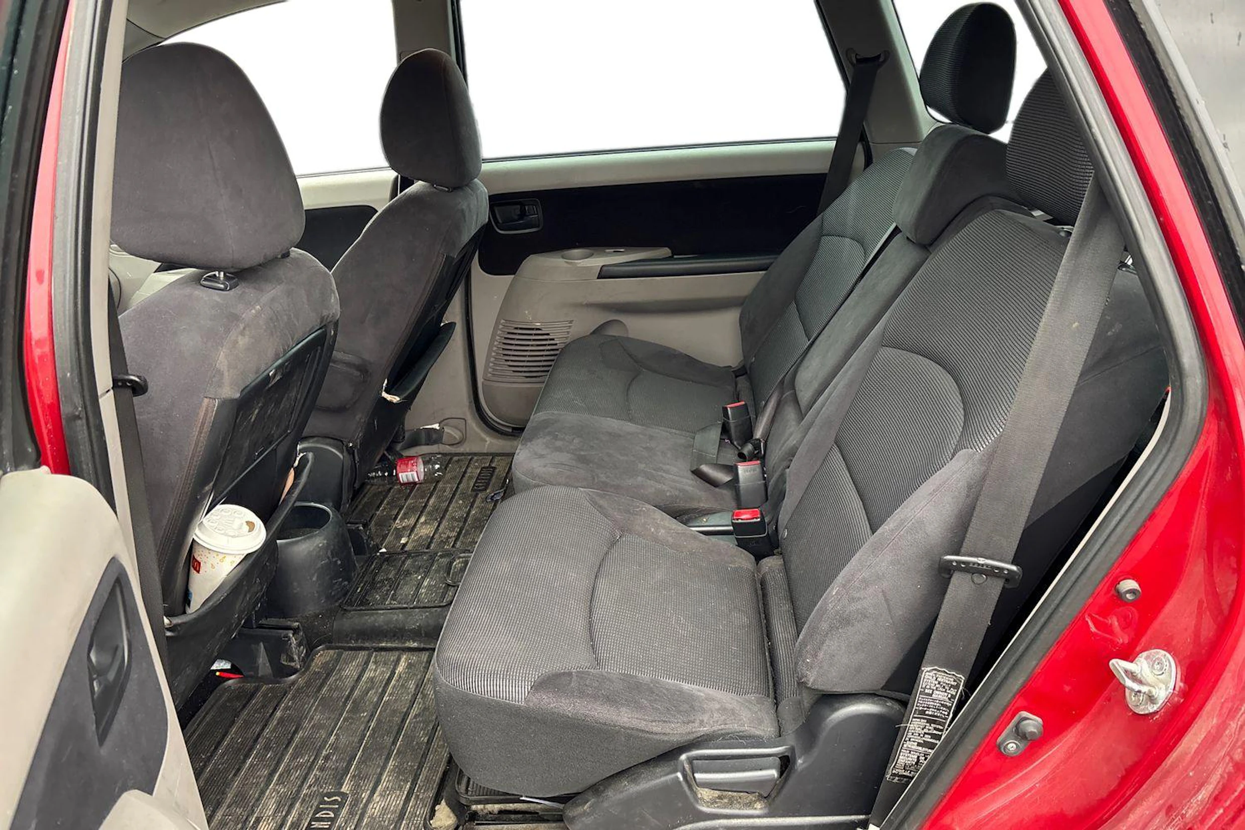 Punainen Mitsubishi Grandis 2009 kuva 8.