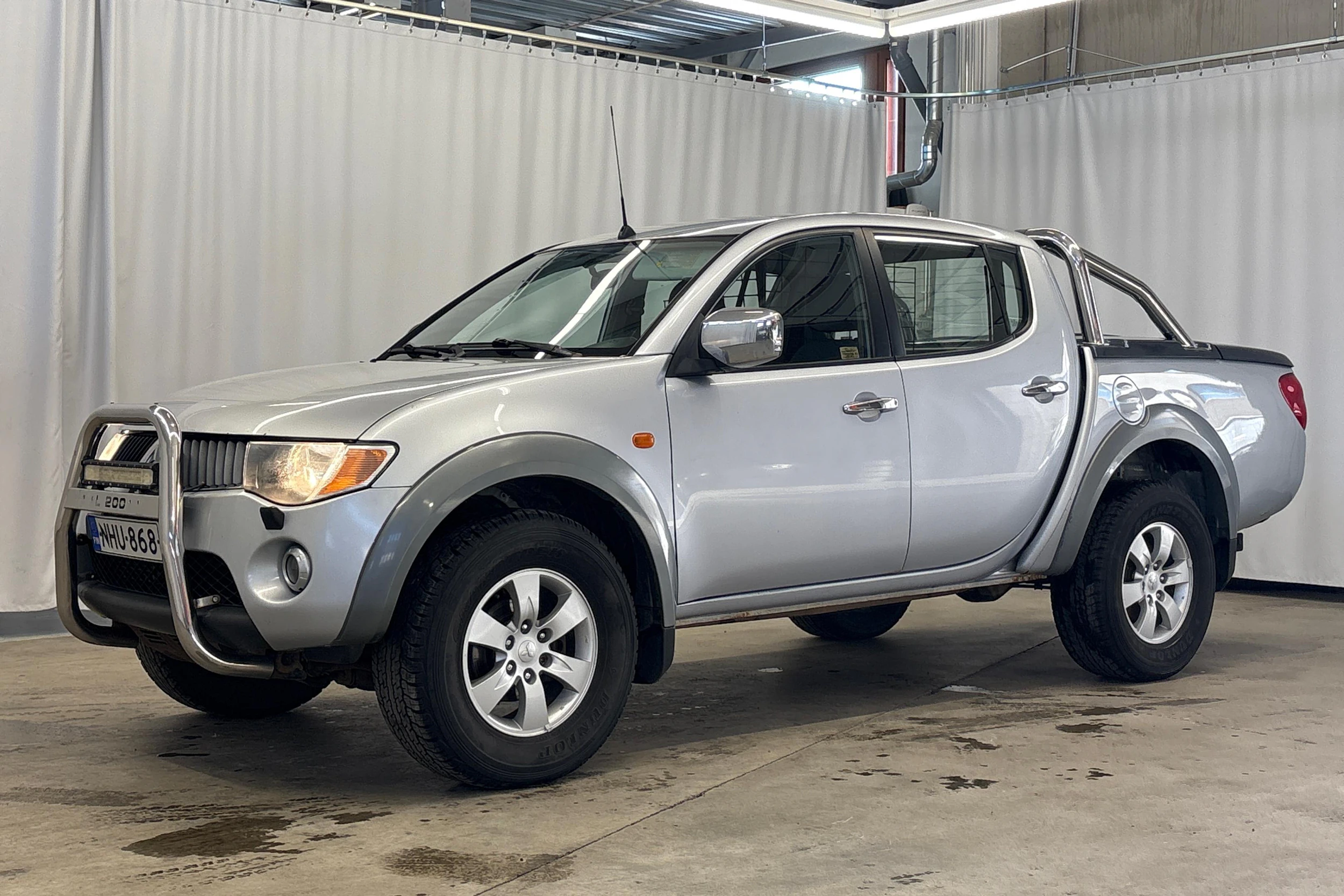 hopea Mitsubishi L200 2006 kuva 6.