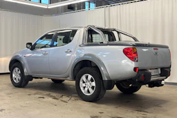 hopea Mitsubishi L200 2006 kuva 7.