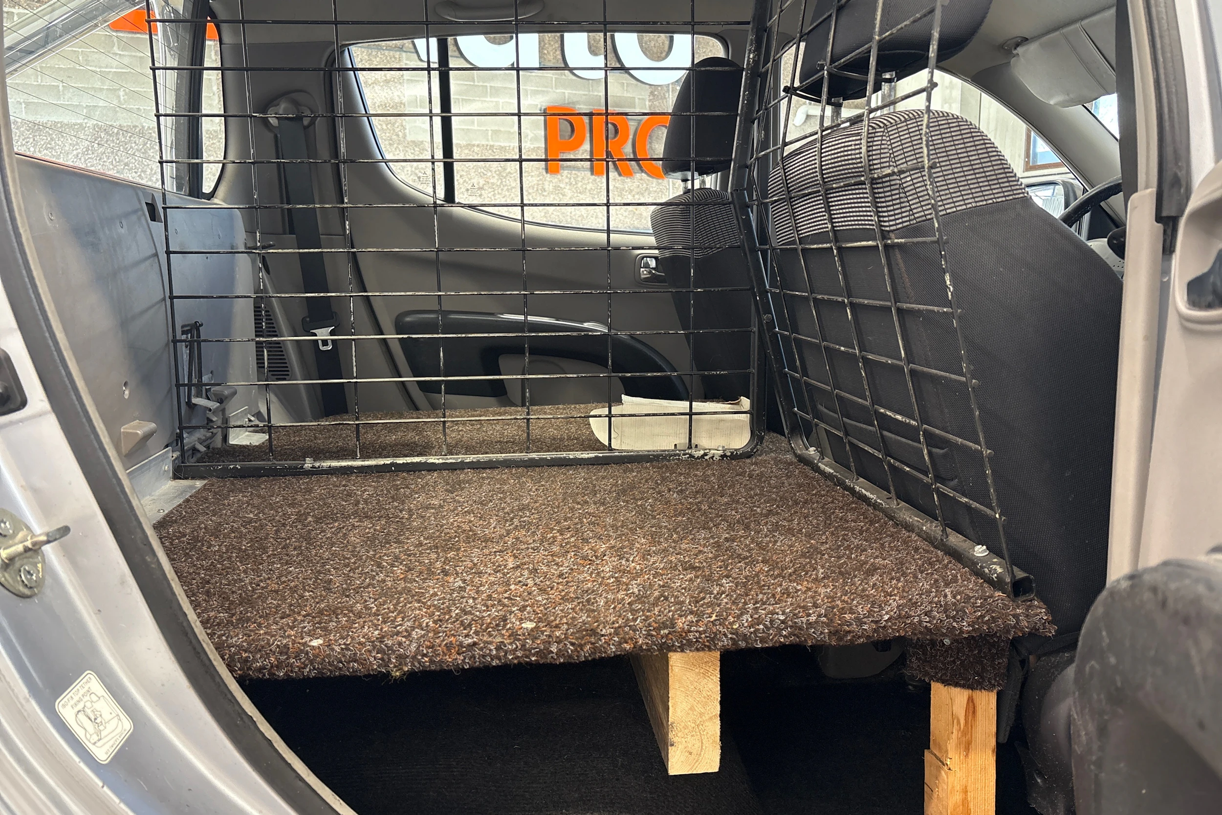 hopea Mitsubishi L200 2006 kuva 15.