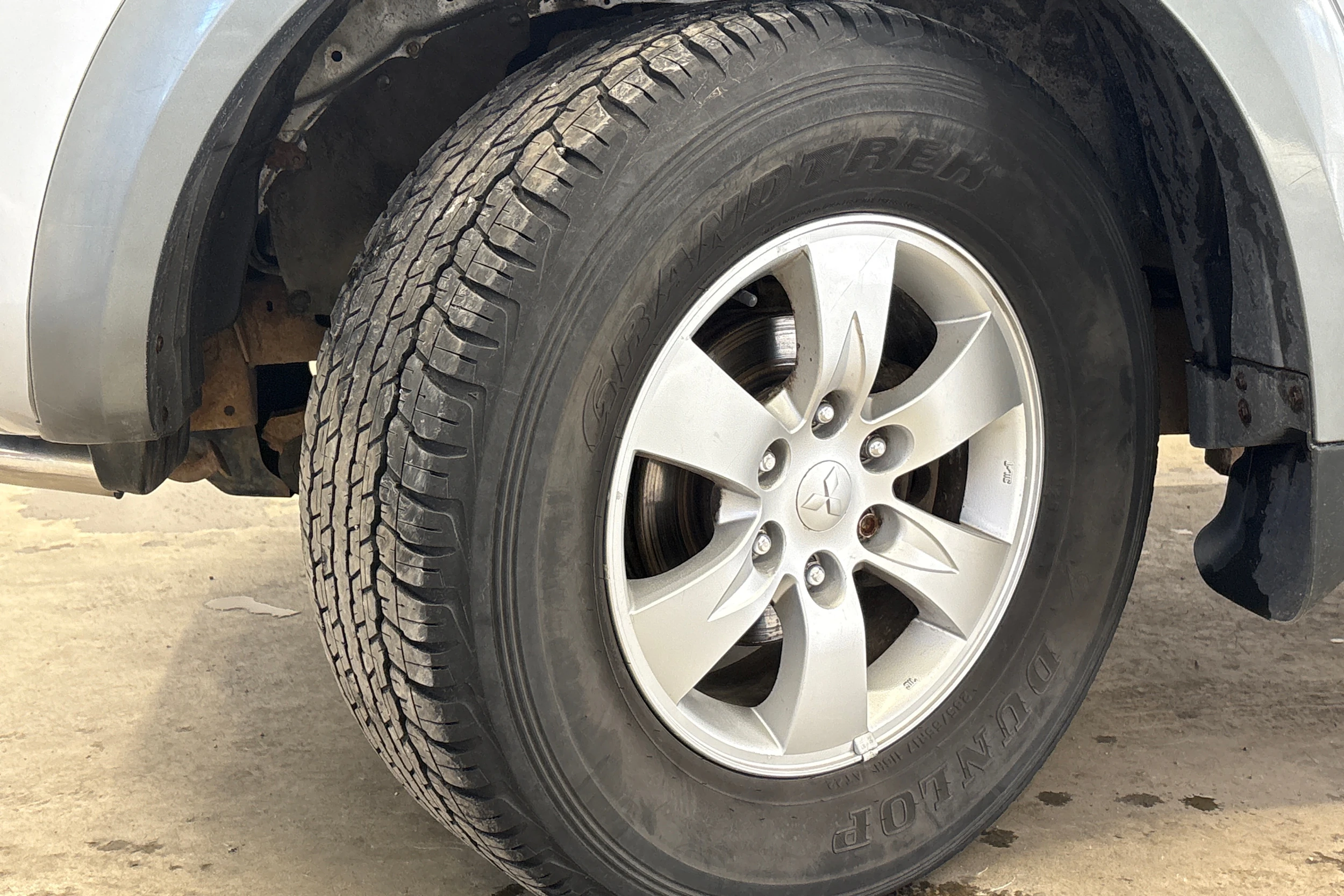 hopea Mitsubishi L200 2006 kuva 17.