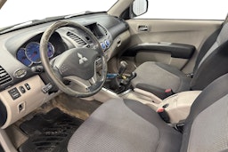 musta Mitsubishi L200 2007 kuva 7.
