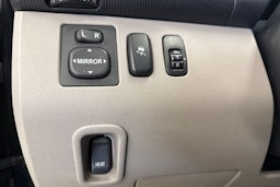 musta Mitsubishi L200 2007 kuva 16.