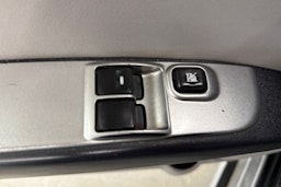 musta Mitsubishi L200 2007 kuva 17.