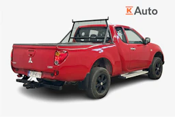 punainen Mitsubishi L200 2012 kuva 2.