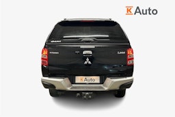musta Mitsubishi L200 2015 kuva 3.