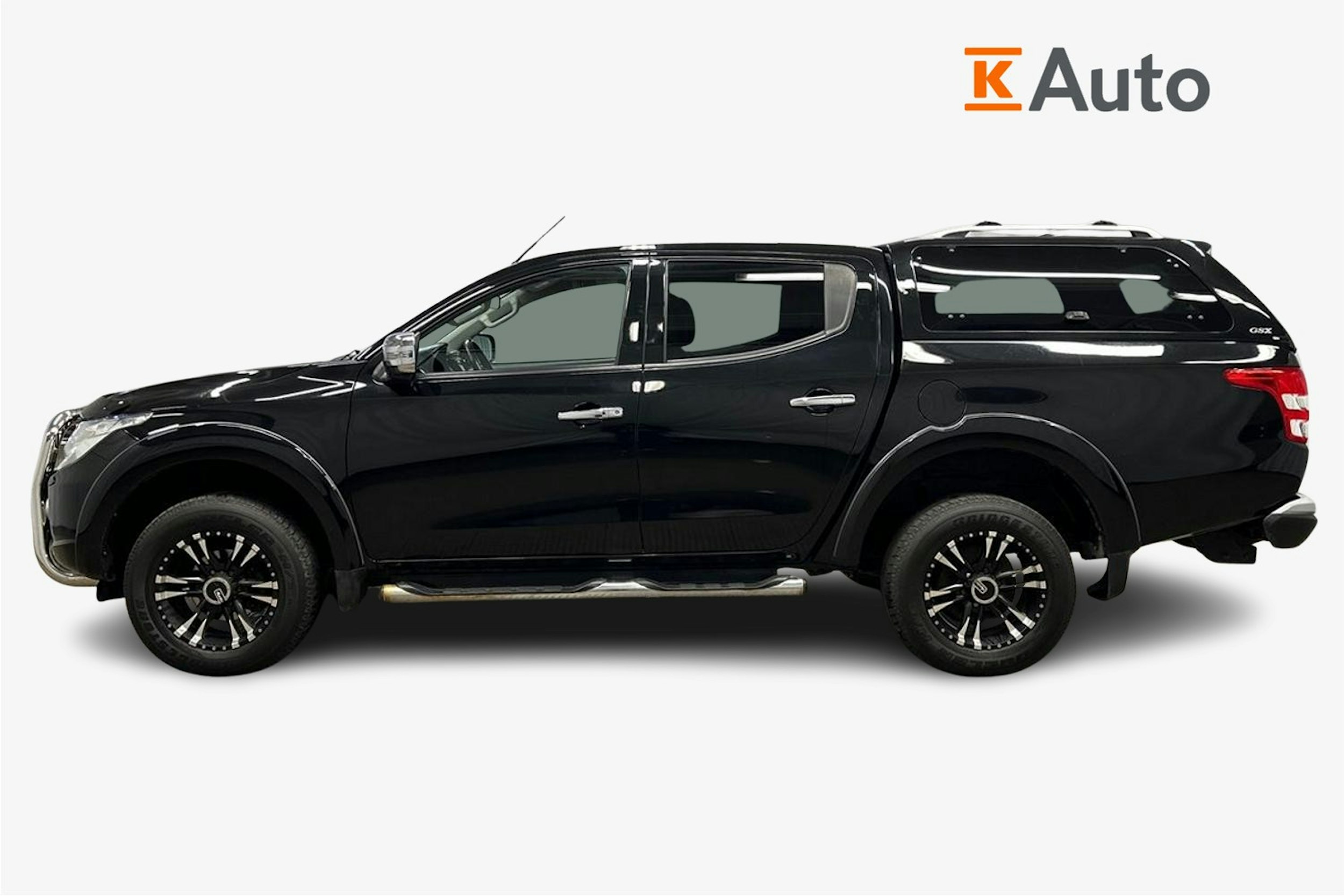 musta Mitsubishi L200 2015 kuva 6.