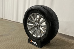 musta Mitsubishi L200 2015 kuva 13.