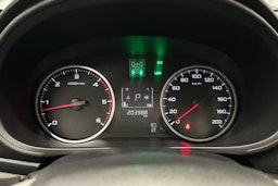 musta Mitsubishi L200 2015 kuva 19.